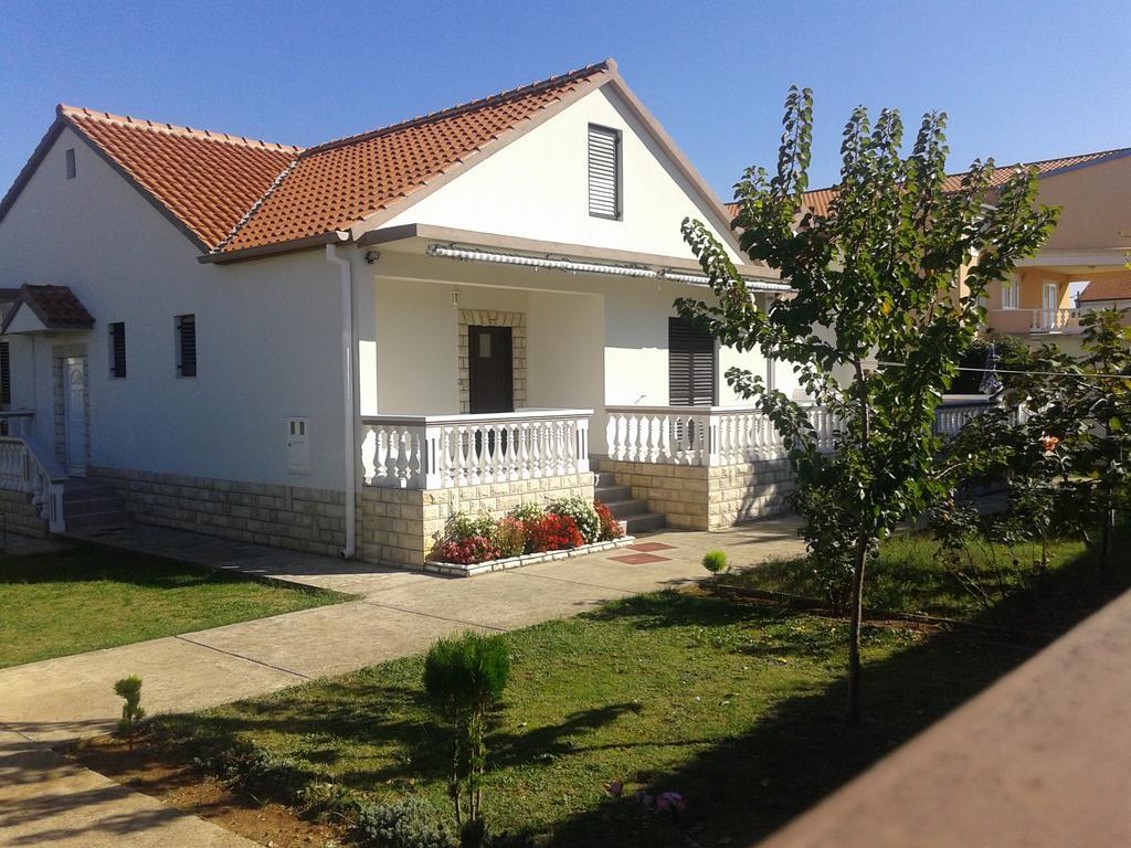 Apartment Mirjana Bibinje Buitenkant foto
